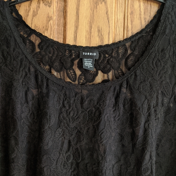Torrid lace top - Picture 2 of 4